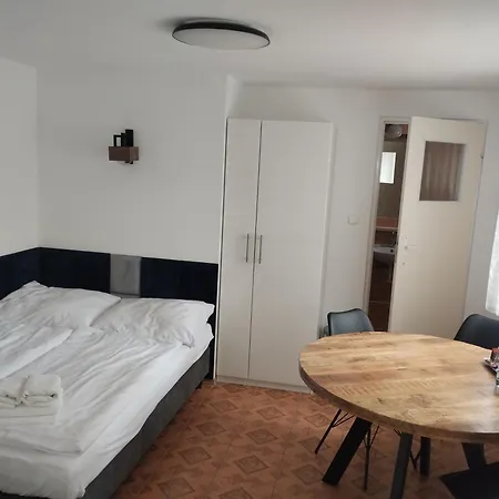 Pokoj Parterowy 200 Metrow Od Morza Miedzyzdroje Exterior photo